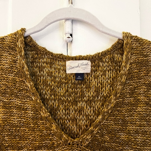 Universal Thread Oversized V-Neck Sweater - Picture 3 of 3
